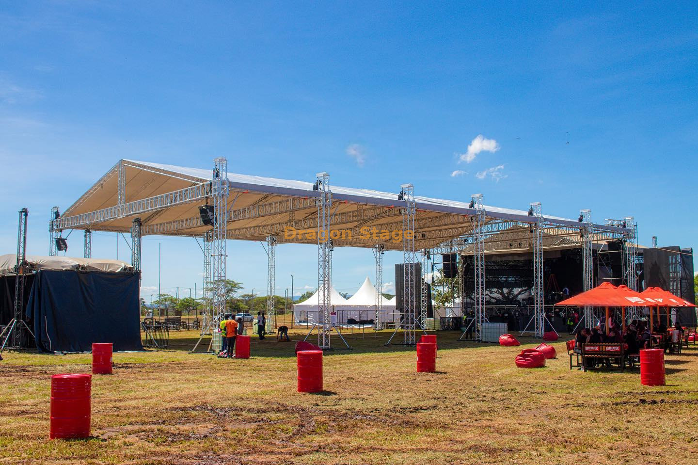 tenda do telhado