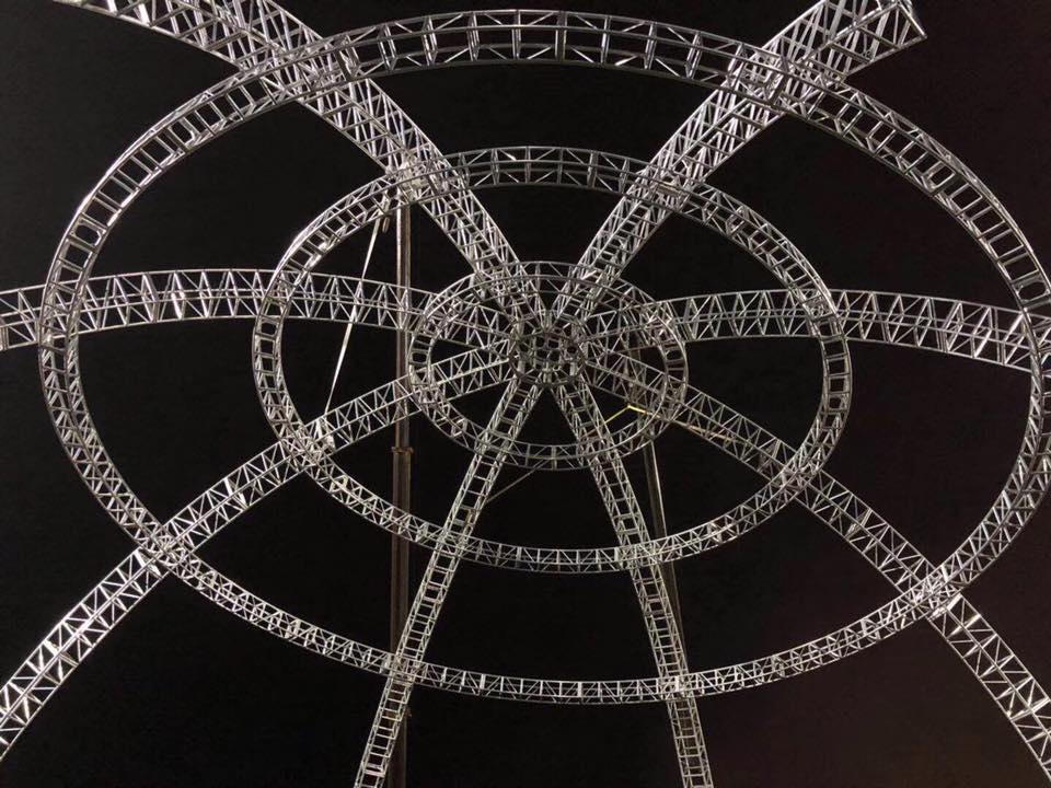 Como instalar o sistema de treliça de telhado de cúpula