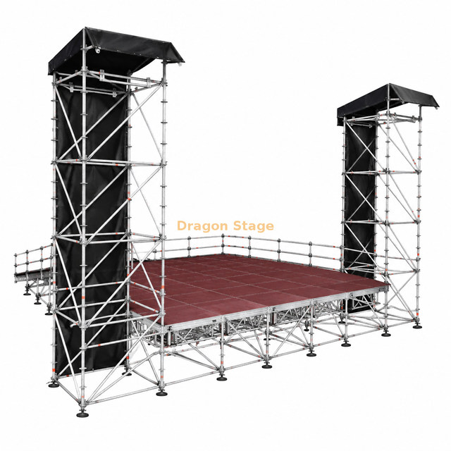 Sistema de palco Ringlock integrado com 2 torres Line Array, palco de 10x10m e rampa de carregamento traseira