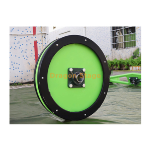 Flyweel de giro ao ar livre do quintal