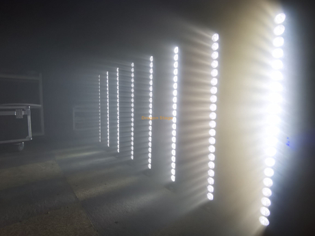 Aplicação de iluminação de feixe linear preto de pixel-20 bar 