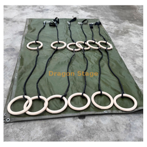 Competição esportiva anéis duplos em uma corda