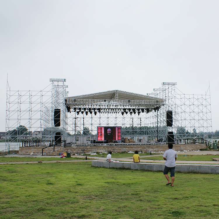 palco de concerto ao ar livre
