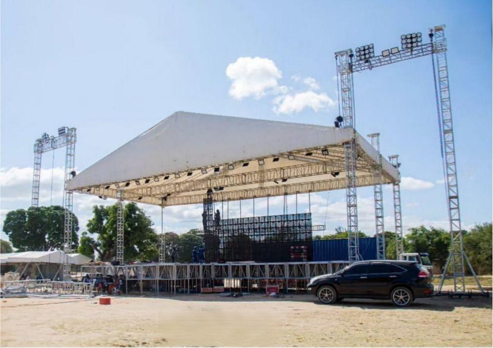 palco de concerto no telhado para festivais.jpg