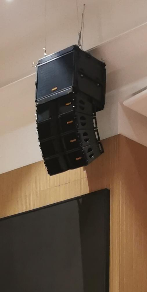 Sistema de som Line Array de alta sa&iacute;da da s&eacute;rie HT