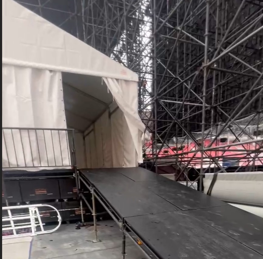 rampa + tenda.jpg