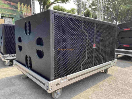 Duas unidades de driver de 1000 watts 18 '(460mm) com estrutura de ímã de gabinete de compensado de bétula de 24 mm